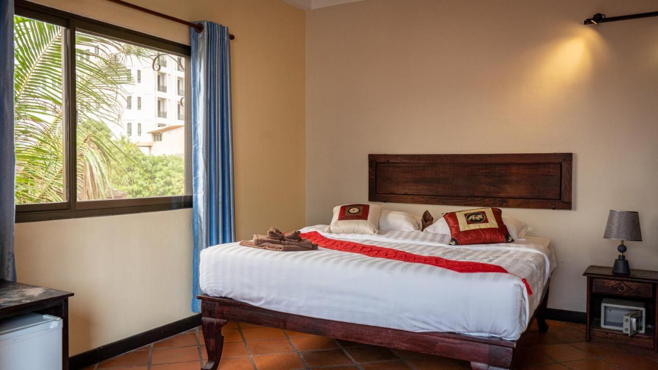 Den Hotel Totonou Сием Реап Екстериор снимка